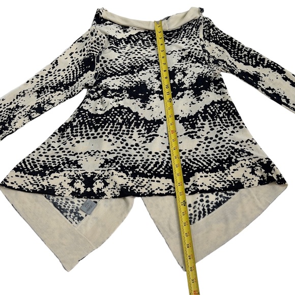 LINE the label Silk Knit Cardigan Sweater Shawl Cream & Black size XS - Picture 13 of 13